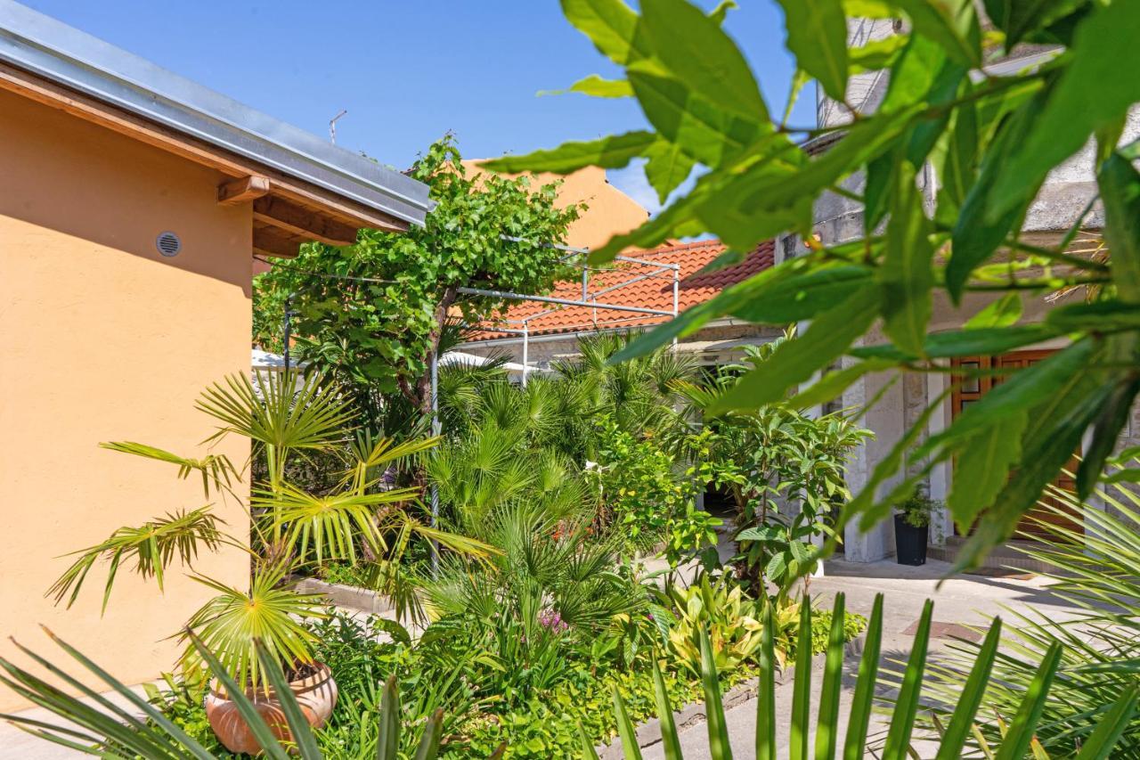 Eleonora Apartments Zadar Luaran gambar